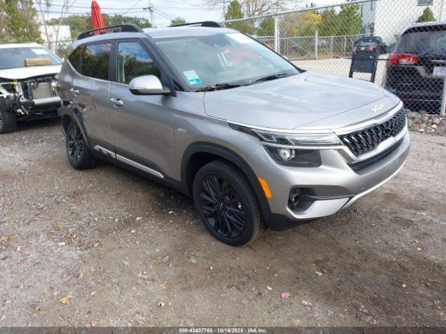  Salvage Kia Seltos
