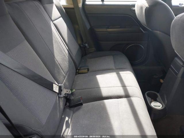 Jeep Compass Latitude Image 7