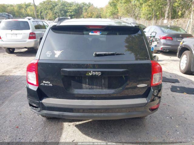 Jeep Compass Latitude Image 13