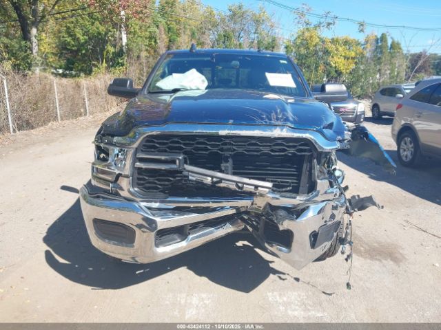 Ram 2500 Tradesman  4x4 8' Box Image 6