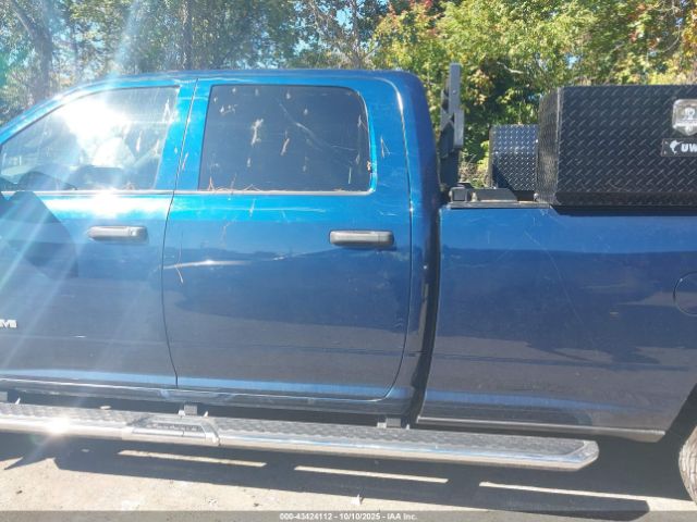 Ram 2500 Tradesman  4x4 8' Box Image 11