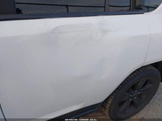 Jeep Compass Sport Image 2