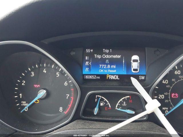 Ford Focus Se Image 11