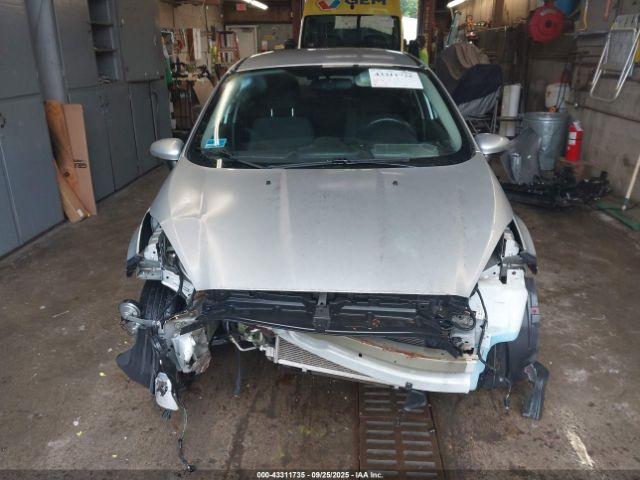 Ford Fiesta Se Image 8