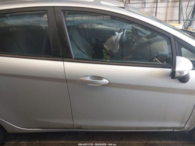 Ford Fiesta Se Image 11