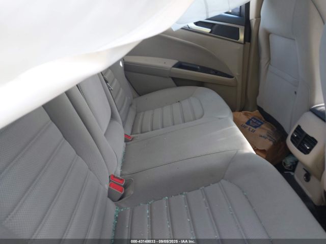 Ford Fusion Se Image 8