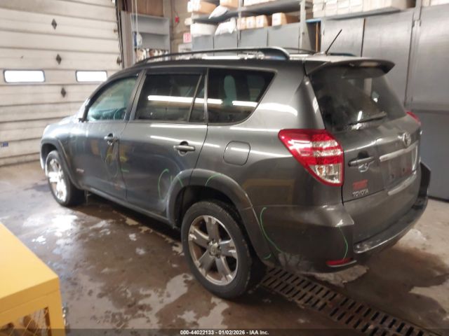 Toyota RAV4 Sport V6 Image 12