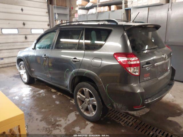 Toyota RAV4 Sport V6 Image 12