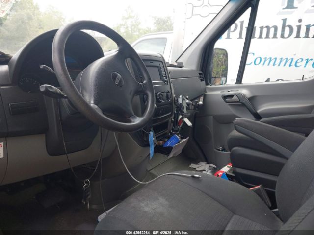 Freightliner Sprinter 3500 Standard Roof V6 Image 11