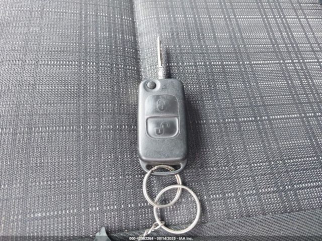 Freightliner Sprinter 3500 Standard Roof V6 Image 4