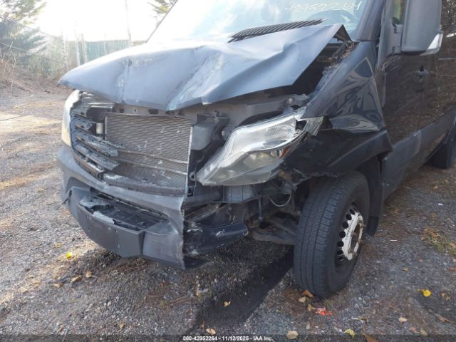 Freightliner Sprinter 3500 Standard Roof V6 Image 15