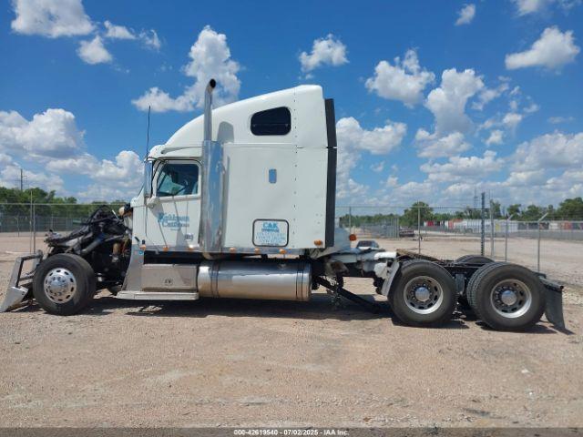 Freightliner M2 106 Image 8