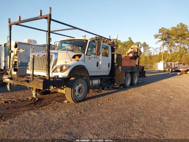 International 7000 7500 Image 2