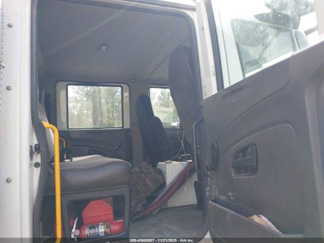 International 7000 7500 Image 12