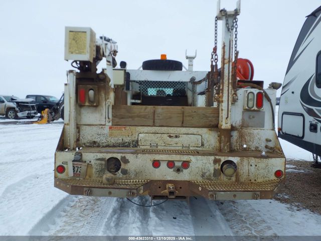 Ford F-550 Xl Image 14