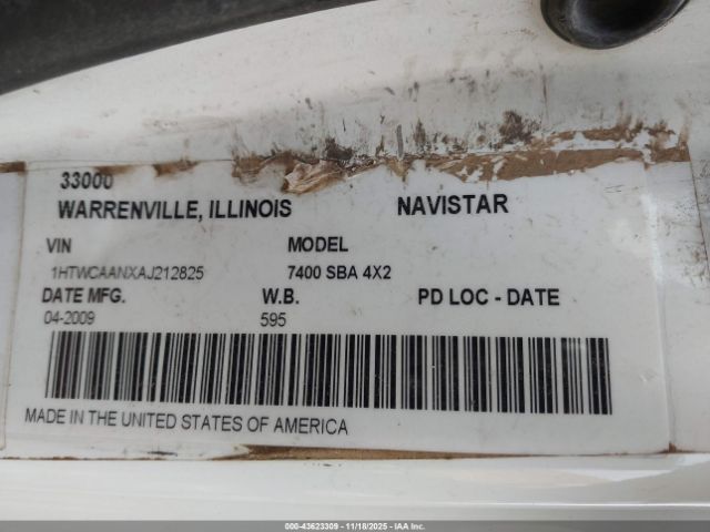 International 7000 7400 Image 9