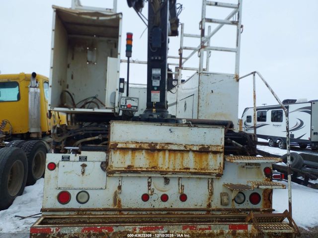 International 7000 7400 Image 15